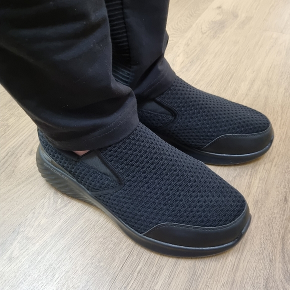 Skechers men's shoes brand new inbox memory foam black Size 10 U.S. - Picture 2 of 11